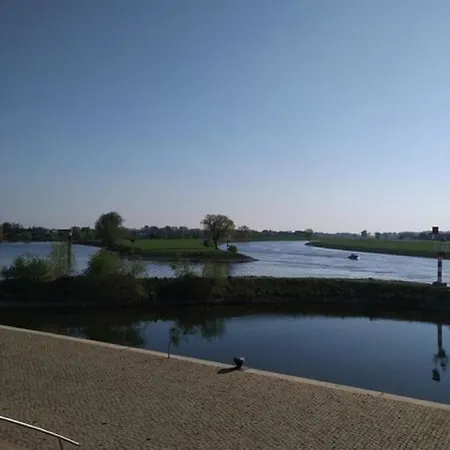 Apartment Chalet Ferienwohnung 4 Sterne Tv D Und Nl Terrasse Badestrand Schwimmbad Jachthafen