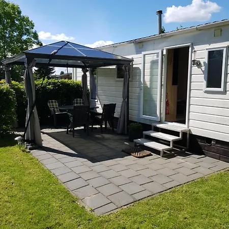 Chalet Ferienwohnung 4 Sterne Tv D Und Nl Terrasse Badestrand Schwimmbad Jachthafen